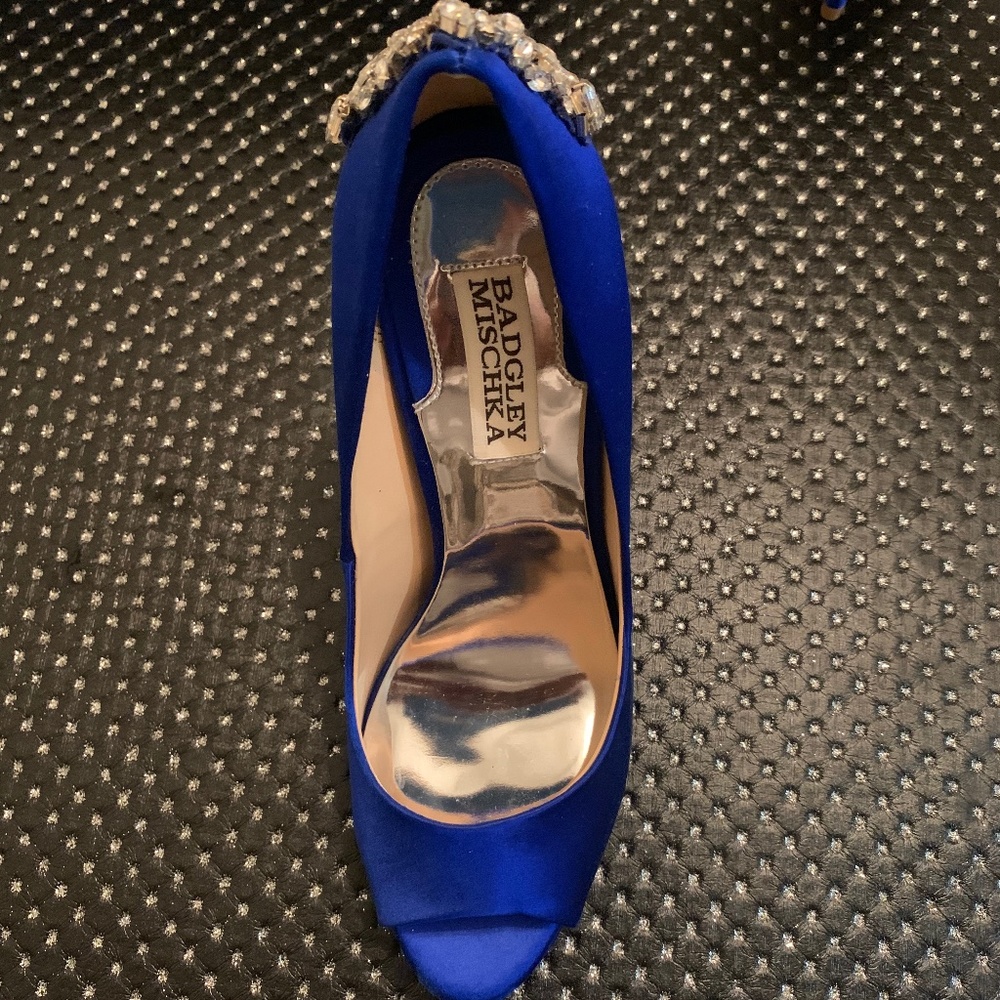 NWOB BADGLEY MISCHKA Kiara Embellished Peep-Toe Evening Pumps - Size 7.5 - Picture 15 of 16